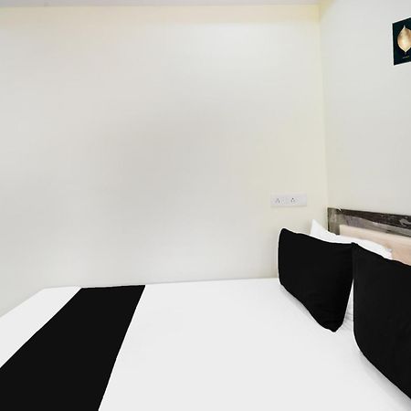 Hotel O Sri Balaji Grand Hyderabad Bagian luar foto