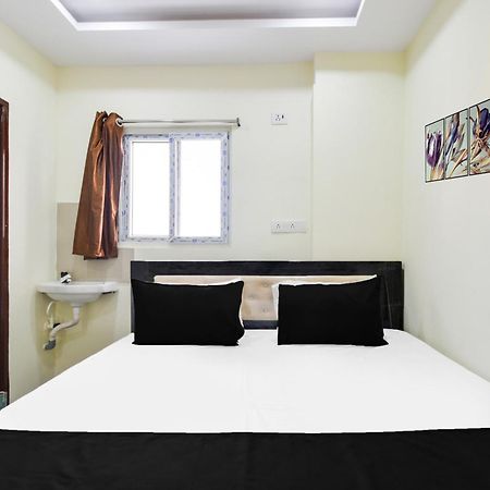 Hotel O Sri Balaji Grand Hyderabad Bagian luar foto