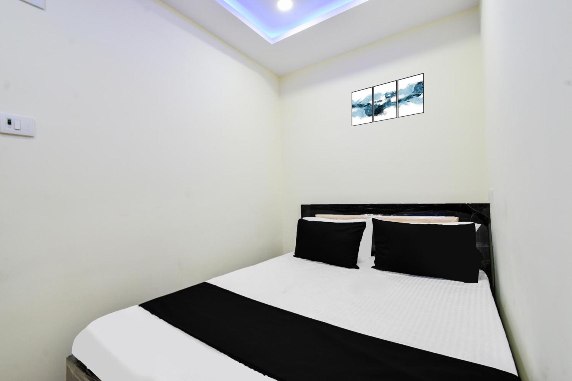 Hotel O Sri Balaji Grand Hyderabad Bagian luar foto